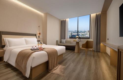 Guilin City Centre Hotel | ELONG Hotel Guilin Elephant Trunk Hill & Two Rivers and Four Lakes Branch