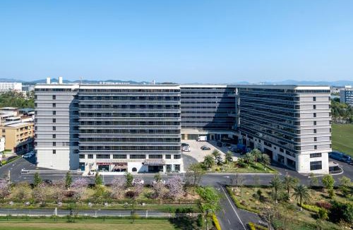 Huadu Hotel | Elong WG Guangzhou Baiyun Airport -Free Shuttle Bus
