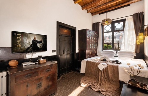 Pingyao Hotel | Elsewhere Hotel The former residence of the draft bank
