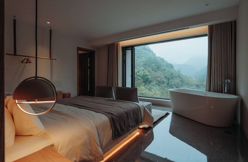 Emeishan Hotel | Emei Mountain Yi Qing Yin Resort Hotel