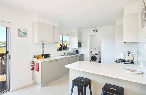 Diamond Beach House | Emerald Sands - Only Minutes Away from the Surf, Sun and Fun at Diamond Beach