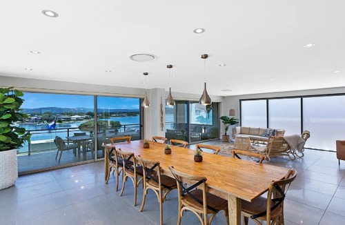 Daleys Point House | EMPIRE - A MAJESTIC HOME ON ABSOLUTE DEEP WATERFRONT