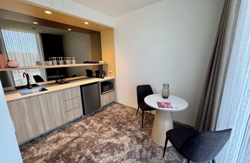 Tumbi Umbi Hotel | Encore by Mingara