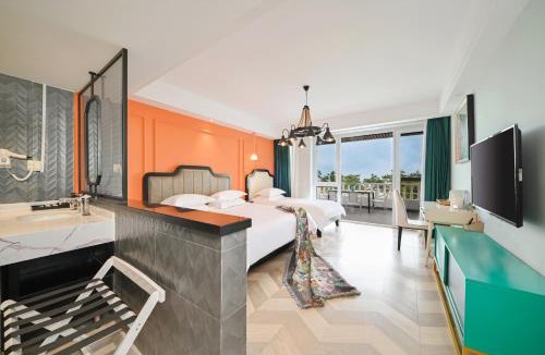 Laoshan Hotel | Encounter Villa · Art & Garden Homestay