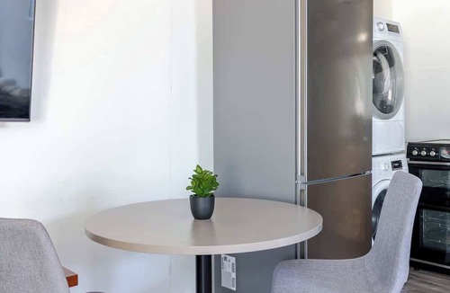 Plumpton Apartment | Enjoy your home away from home