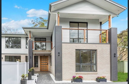 Brooklyn House | Entire House by Hawkesbury River