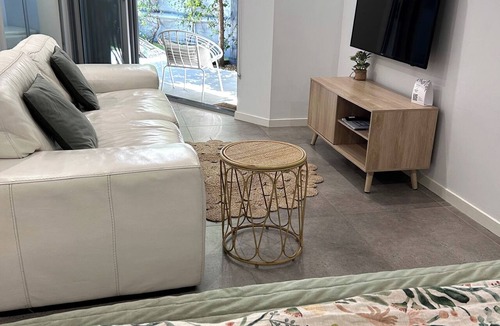 Manly Apartment | Entire studio with kitchenette, bathroom and outdoor area