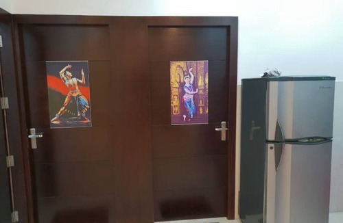 Delhi Apartment | Entire world-class apartment near metro station
