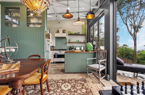 Beechmont Cabin | Epic Views, Cozy Vibes at Belvedere Summer House