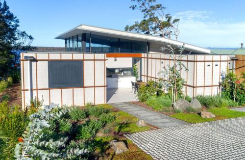 Basin View House | Estuary House Basin View