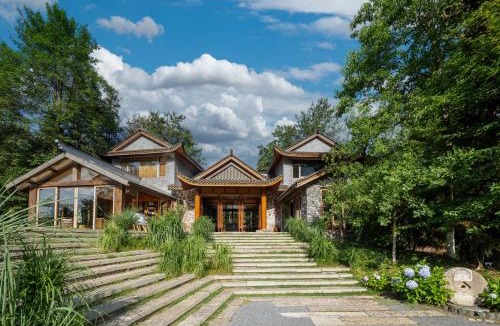 Wulingyuan Hotel | Evergreen Forest Retreat Zhangjiajie, Middle Gate of Zhangjiajie National Forest Park , Luxury Nature Escape , Free Pick-up ,Travel itinerary