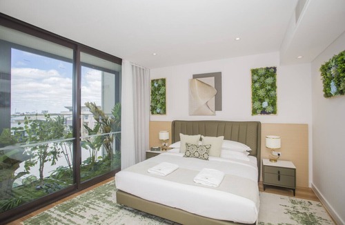 Perth Central Business District Hotel | Executive King Room - Quinn’s Botany Boutique K04
