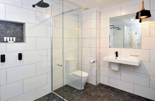 Townsville Hotel | Executive Suite CBD Townsville