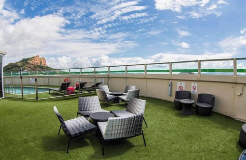 Townsville Hotel | Executive Suite CBD Townsville