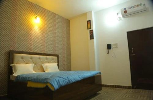 Rakabganj Hotel | EZ Stayz By Vilaasitaa Agra