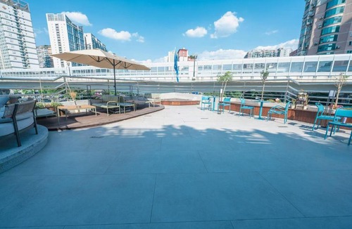 Chengdu City Centre Hotel | F18 Hub Youth Hostel