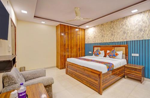 Vasundhara Hotel | FabExpress Angel Pink Residency
