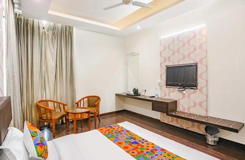 Noida Hotel | FabExpress Culture by BVH