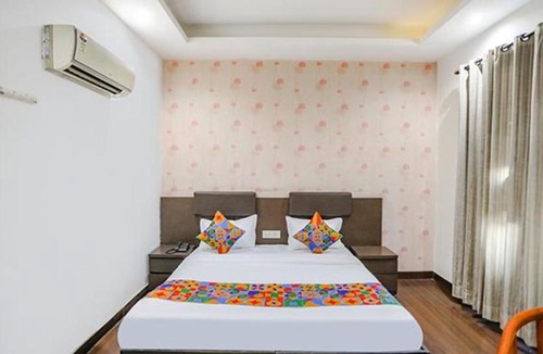 Noida Hotel | FabExpress Culture by BVH