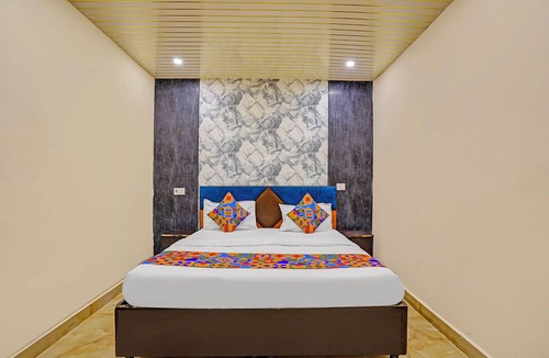 Vasundhara Hotel | Fabhotel Angel Pink Residency