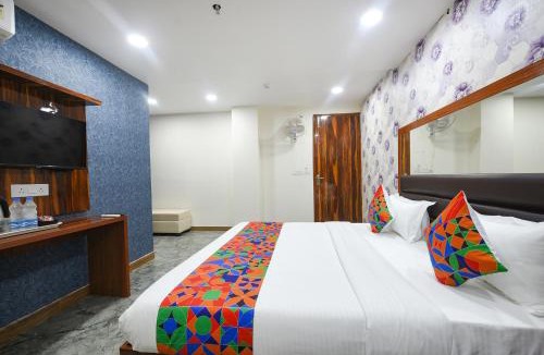 Delhi Hotel | FabHotel Mona Continental - Nr Laxmi Nagar IT Hub