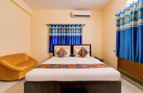 Sector II Hotel | Fabhotel Samanta