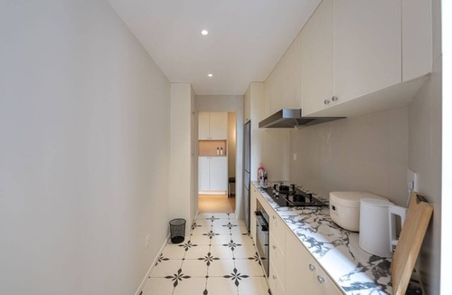 Dapuqiao Apartment | Fabulous 3-bedroom apartment close to Riyueguang Shopping Area