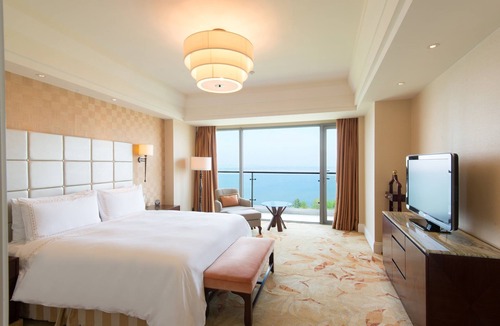 Kunshan Hotel | Fairmont Yangcheng Lake