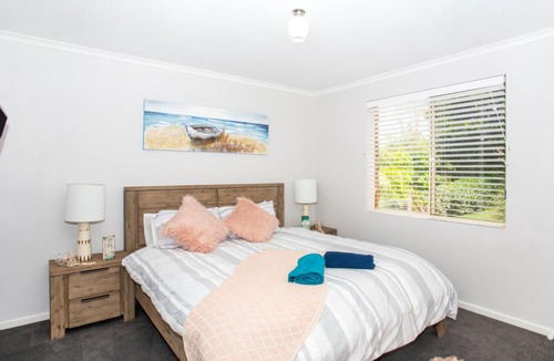 Mollymook Villa | Fairway Haven Getaway