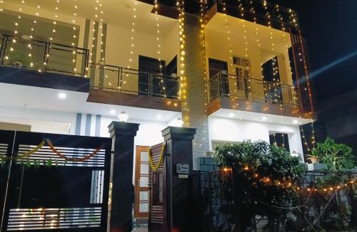 Mohangarh House | FAMILY SUITES near Purvanchal Expressway Gateway