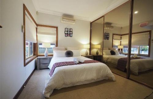 Concord House | Fantastic Family Home with Pool at Concord