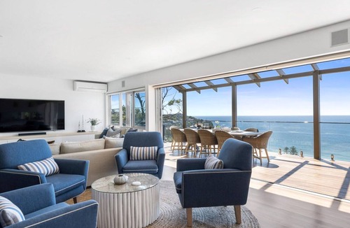 Whale Beach House | FEATHER TOP by Palm Beach Holiday Rentals