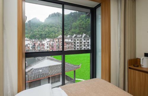 Fenghuang House | Fenghuang County Jiduo Intelligent Hotel