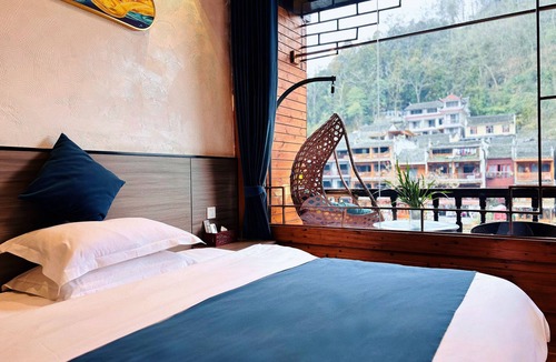 Fenghuang Hotel | Fenghuang Meomory Riverview Inn