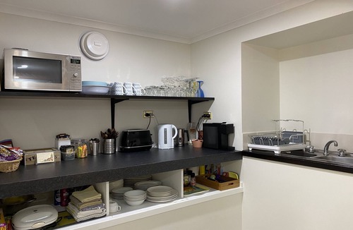 Stanwell Park Apartment | Fernleigh Cottage Homestay