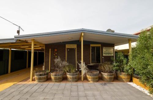 Wonoka House | Flinders Ranges Bed and Breakfast