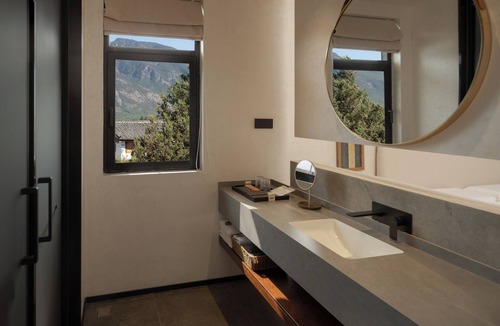 Yulong Hotel | Floating Life Boundless Wild Resort