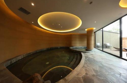 Changbai Mountain North Slope House | Floral Hotel Changbaishan Baihe Left Bank