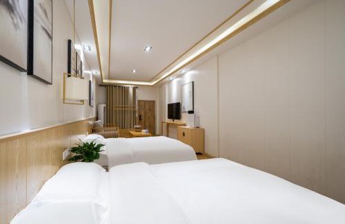 Diecai House | Floral Hotel Guilin Daifeng Lake House