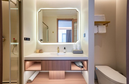 Xiangqiao Qu Hotel | Floral Hotel Orchid Inn Chaozhou Ancient City Paifang Street Branch
