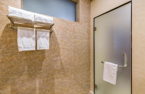 Huixian Hotel | Floral Hotel South Taihang