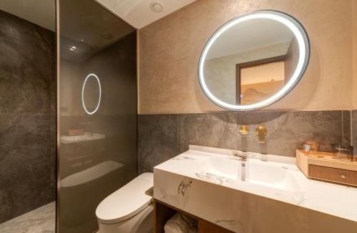 Lianhu House | Floral Hotel Yinshiyi Chang'an, Xi'an Bell and Drum Tower Sajinqiao Subway Station