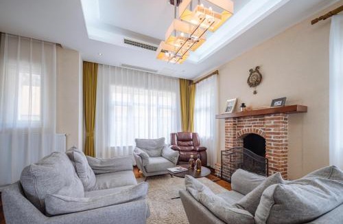 Jurong House | Floral Lux Hotel Jurong Lihuyuan Hotel