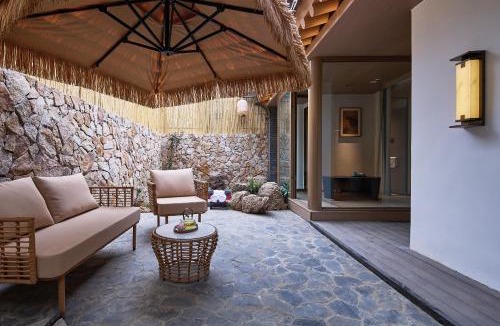 Luolong Hotel | Floral Lux Hotel Luoyang Xiangshan Courtyard Private Hot Spring Retreat Inn