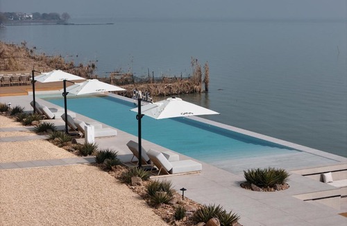Wuzhong House | Floral Lux Hotel Oasis Lakeview Hot Spring Inn