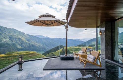 Longsheng Hotel | Floral Lux Hotel-Panoramic View of Terrac,Sunrise, Heated Pool & Affordable Luxury