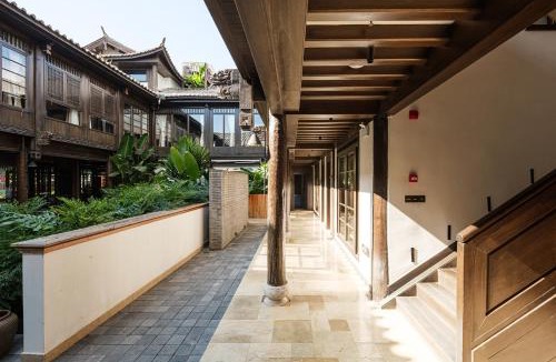 Dayan Old Town Hotel | Floral Lux Hotel Qinghe Hotel -South Gate Store of the Old Town of Lijiang