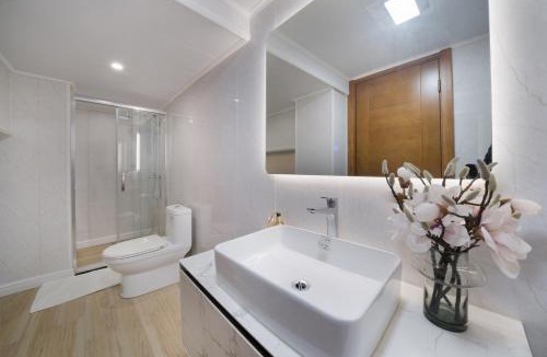 Wuyishan Hotel | Floral Lux Hotel Wuyishan Qingqiu Biju Villa