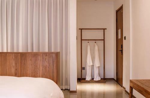 Ziyang County House | Floral Lux Hotel Wuyuan Fanchenjia Neo-Song Style Luxury Designer Lodge