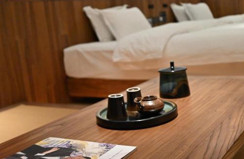 Ziyang County House | Floral Lux Hotel Wuyuan Fanchenjia Neo-Song Style Luxury Designer Lodge